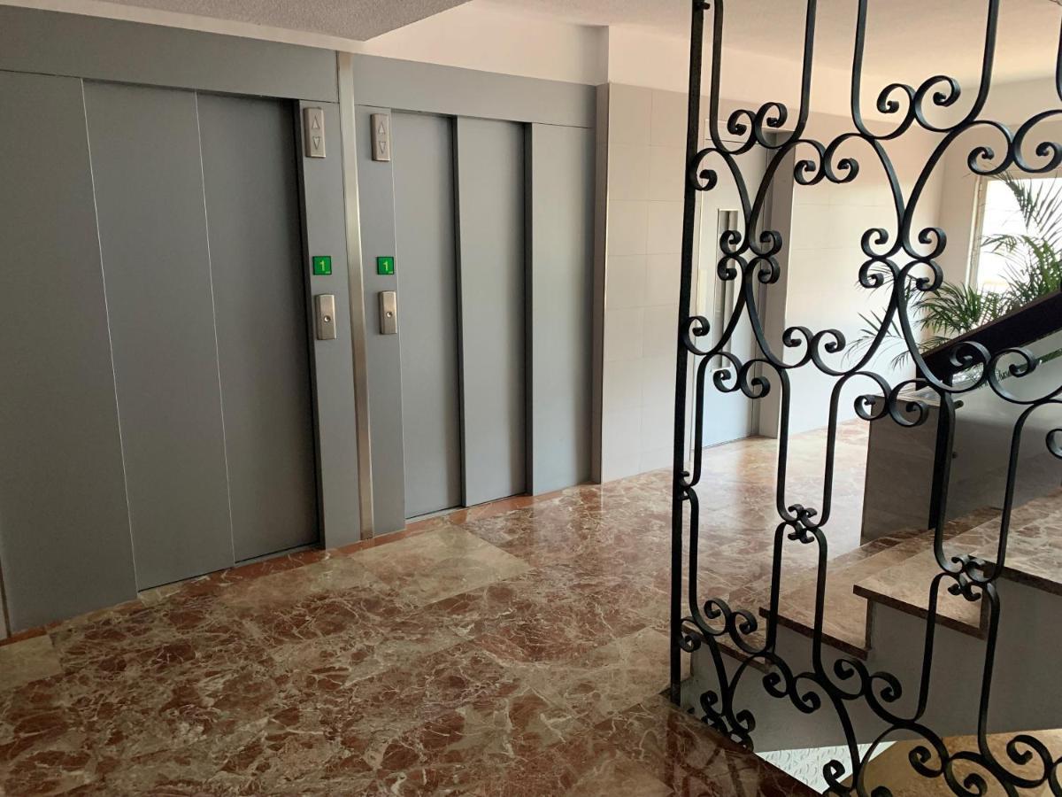 Precioso Estudio Frente Al Mar Con Piscina Benalmádena Esterno foto