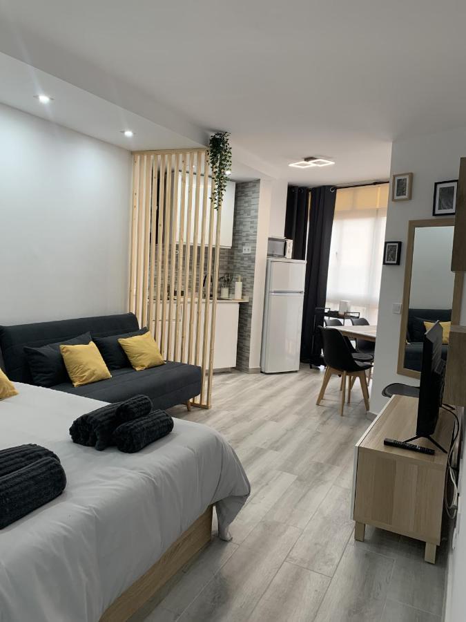 Precioso Estudio Frente Al Mar Con Piscina Benalmádena Esterno foto
