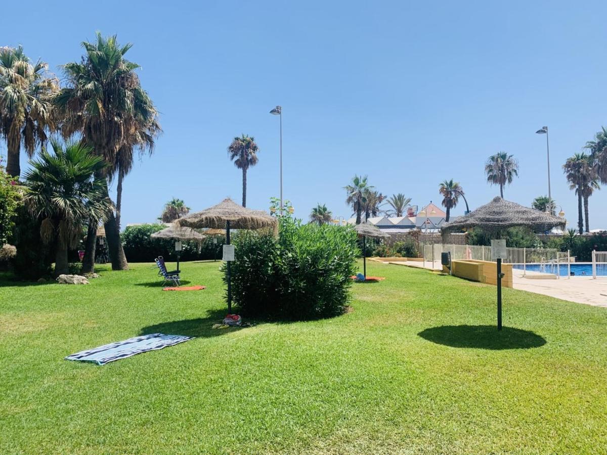 Precioso Estudio Frente Al Mar Con Piscina Benalmádena Esterno foto