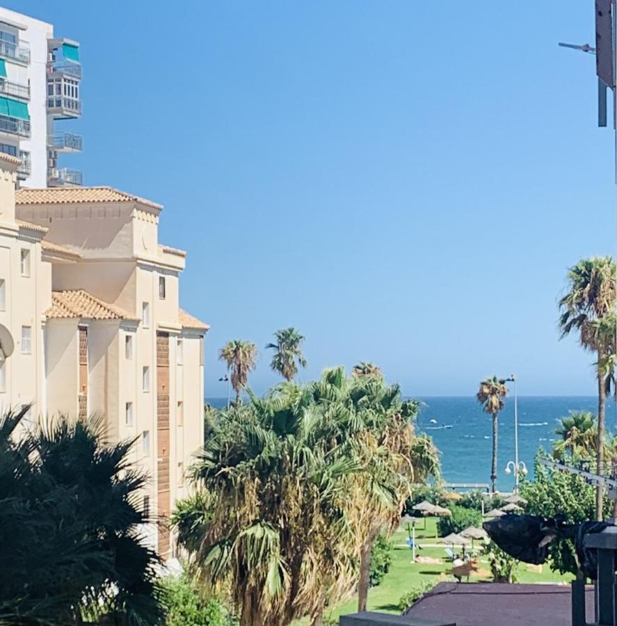 Precioso Estudio Frente Al Mar Con Piscina Benalmádena Esterno foto