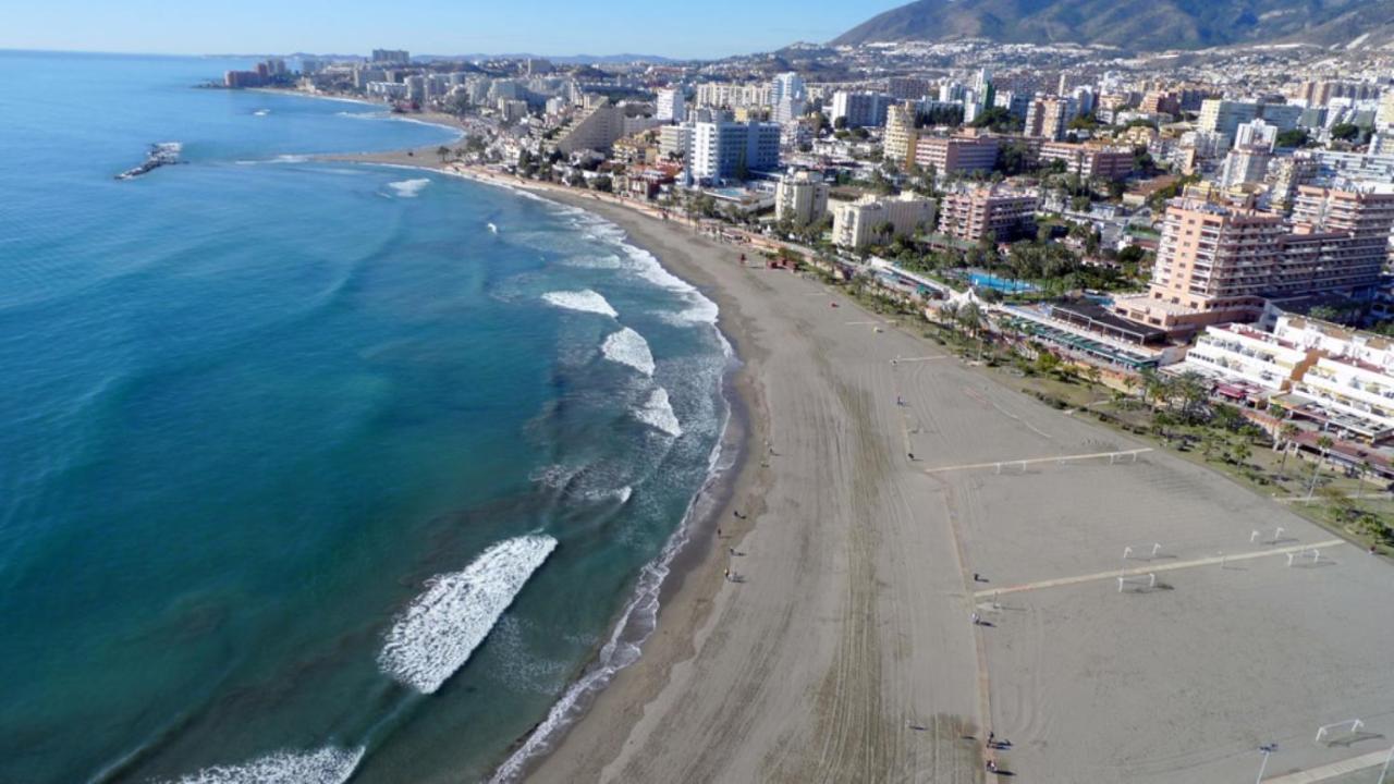 Precioso Estudio Frente Al Mar Con Piscina Benalmádena Esterno foto