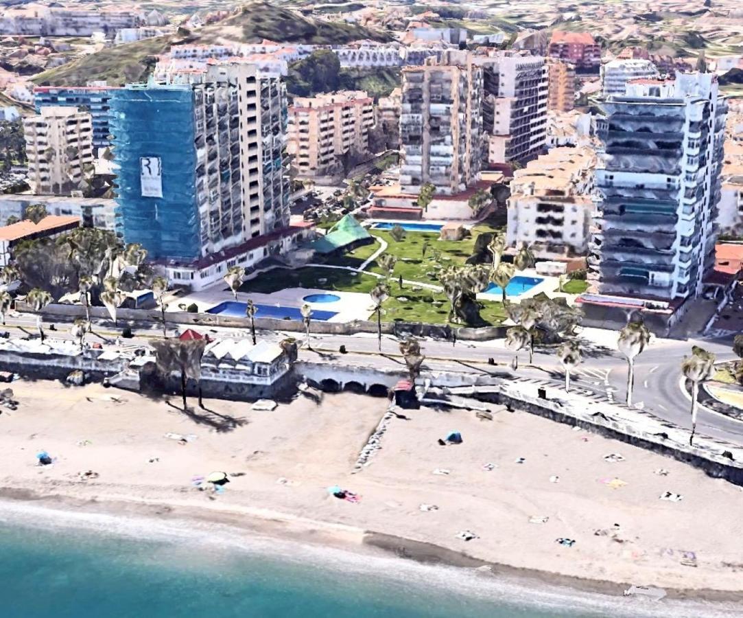 Precioso Estudio Frente Al Mar Con Piscina Benalmádena Esterno foto